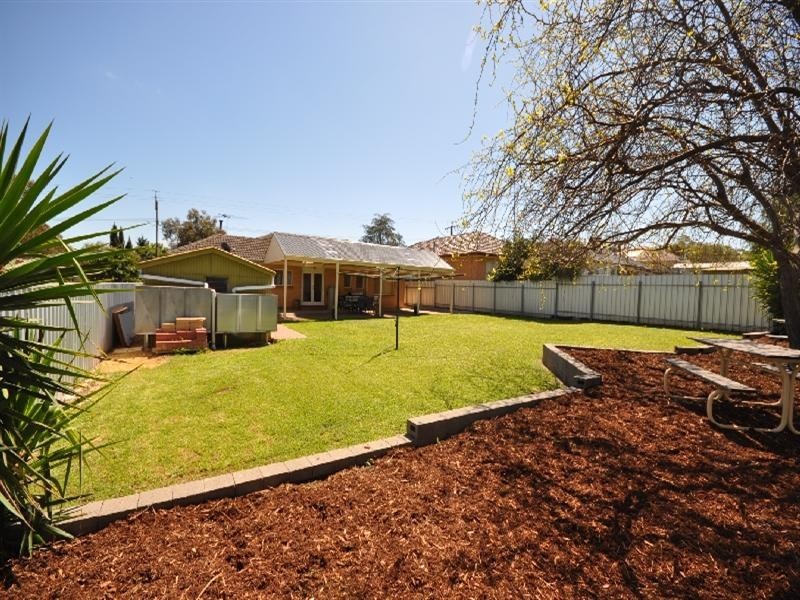 11 Barossa Avenue, Gawler East SA 5118
