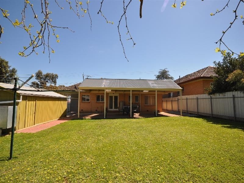 11 Barossa Avenue, Gawler East SA 5118