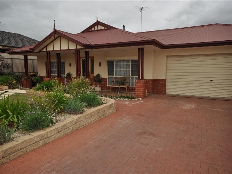 8 Lancelot Street, Blakeview SA 5114
