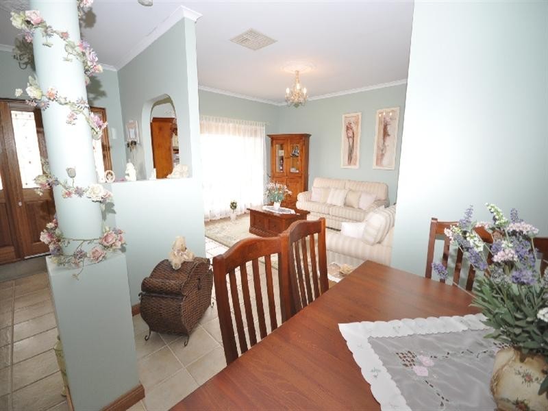 8 Lancelot Street, Blakeview SA 5114