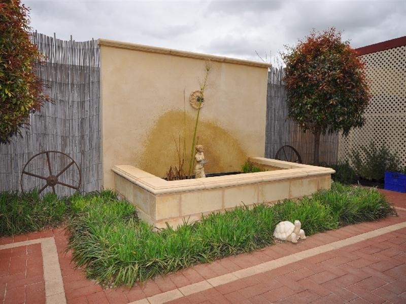 8 Lancelot Street, Blakeview SA 5114