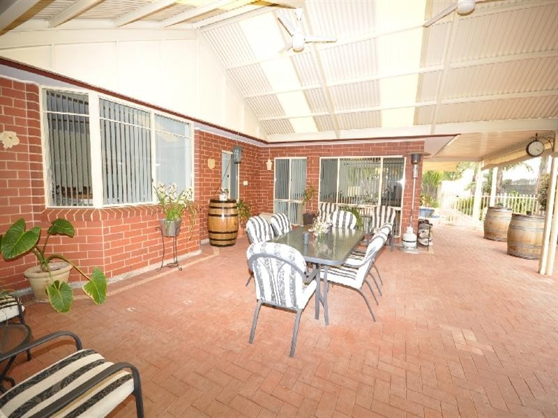 8 Lancelot Street, Blakeview SA 5114