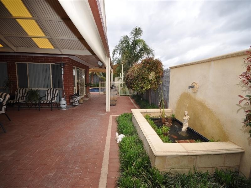 8 Lancelot Street, Blakeview SA 5114