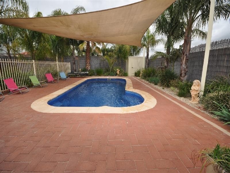 8 Lancelot Street, Blakeview SA 5114