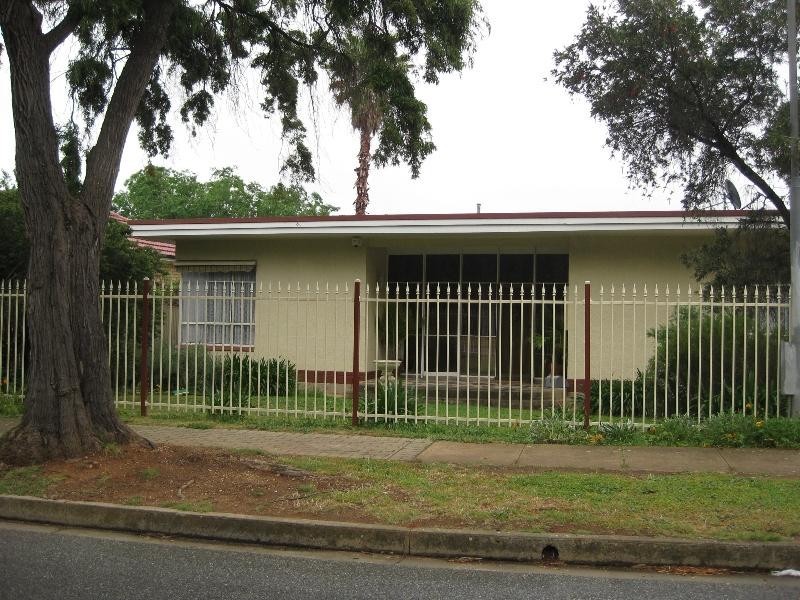 43 Northampton Crescent, Elizabeth East SA 5112