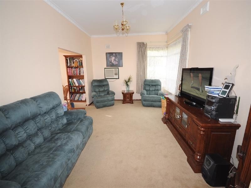 43 Northampton Crescent, Elizabeth East SA 5112