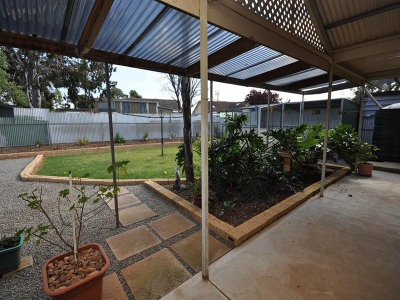 27 Hinsley Road, Smithfield Plains SA 5114