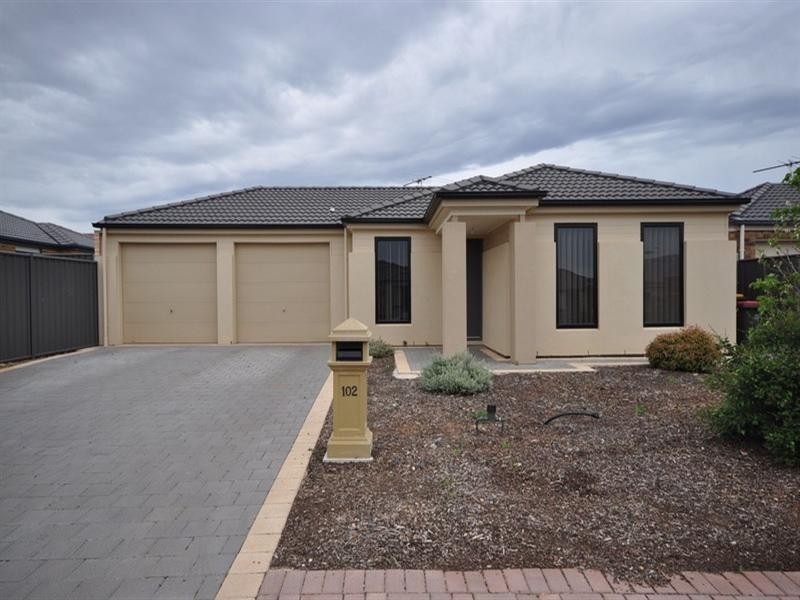 102 Lakeside Drive, Andrews Farm SA 5114