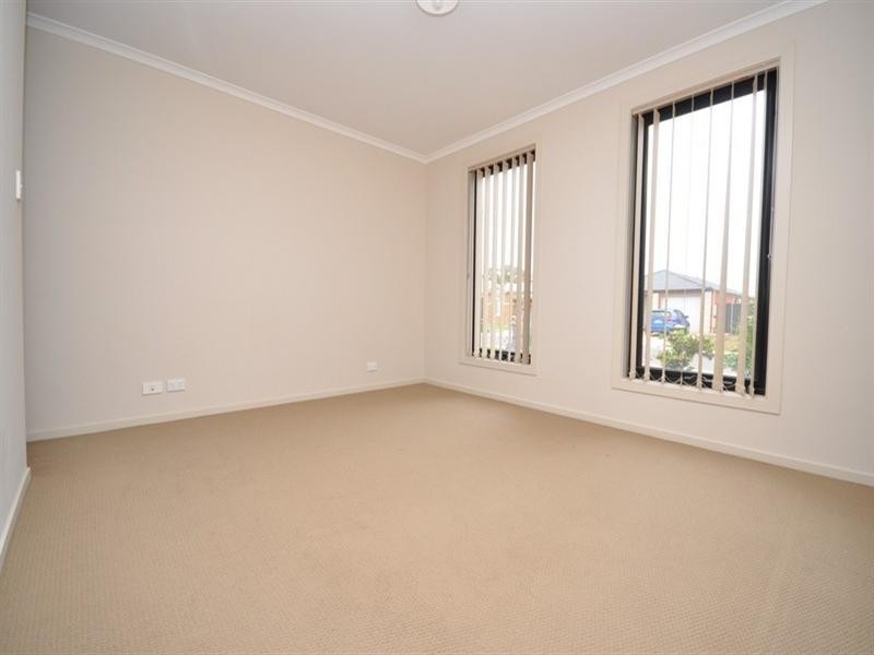 102 Lakeside Drive, Andrews Farm SA 5114