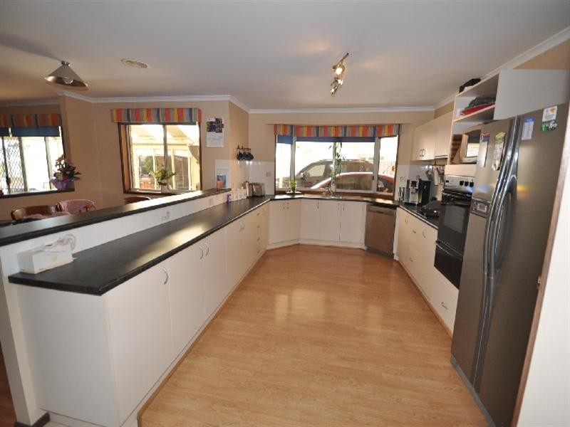 4 Sheffield Place, Blakeview SA 5114