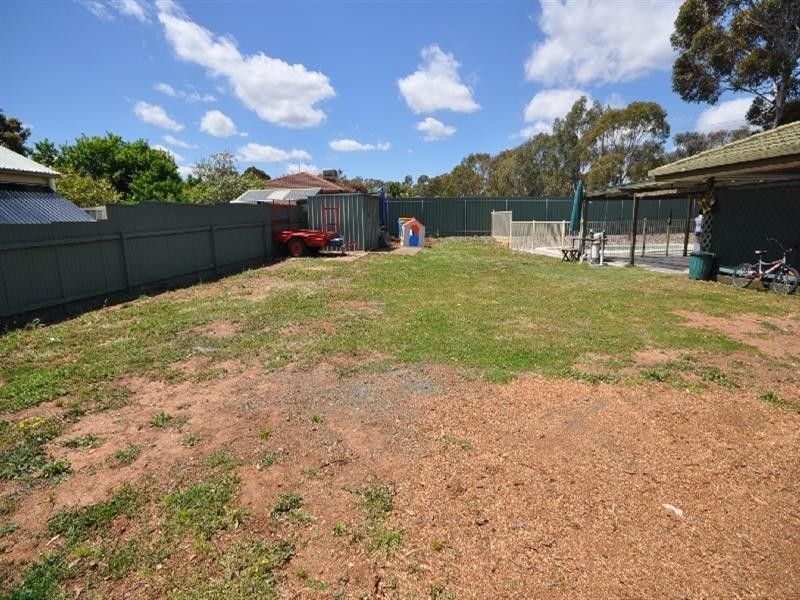 4 Henryk Drive, Hillbank SA 5112