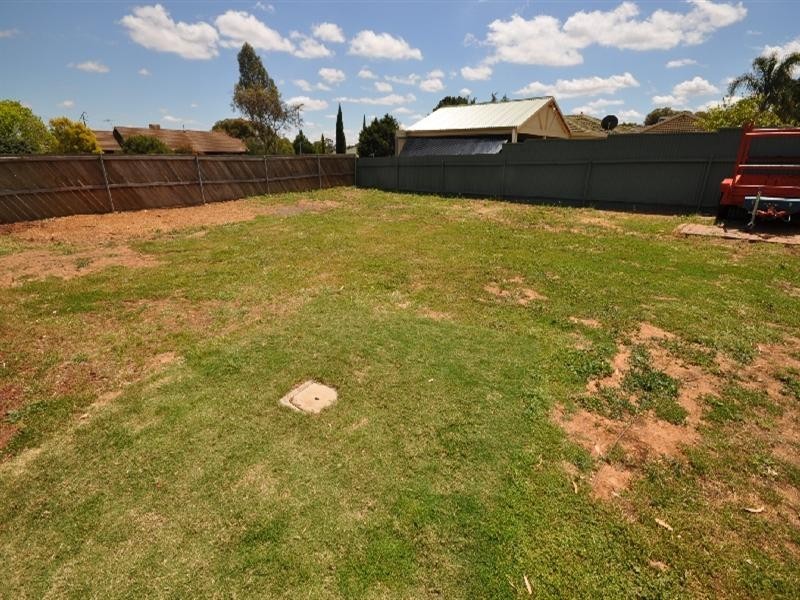 4 Henryk Drive, Hillbank SA 5112