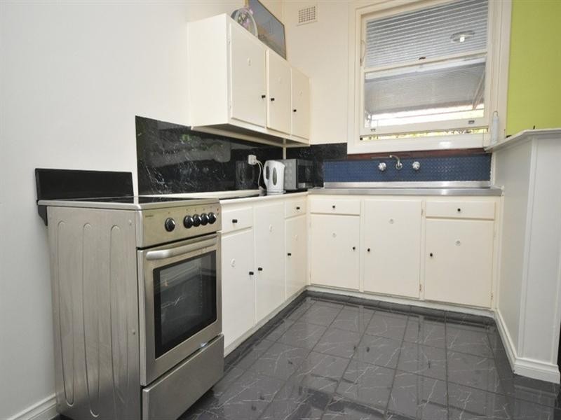 18 Peacock Road, Elizabeth Downs SA 5113