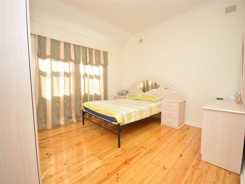 18 Peacock Road, Elizabeth Downs SA 5113