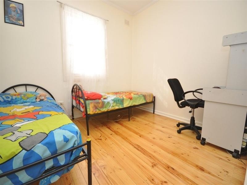 18 Peacock Road, Elizabeth Downs SA 5113