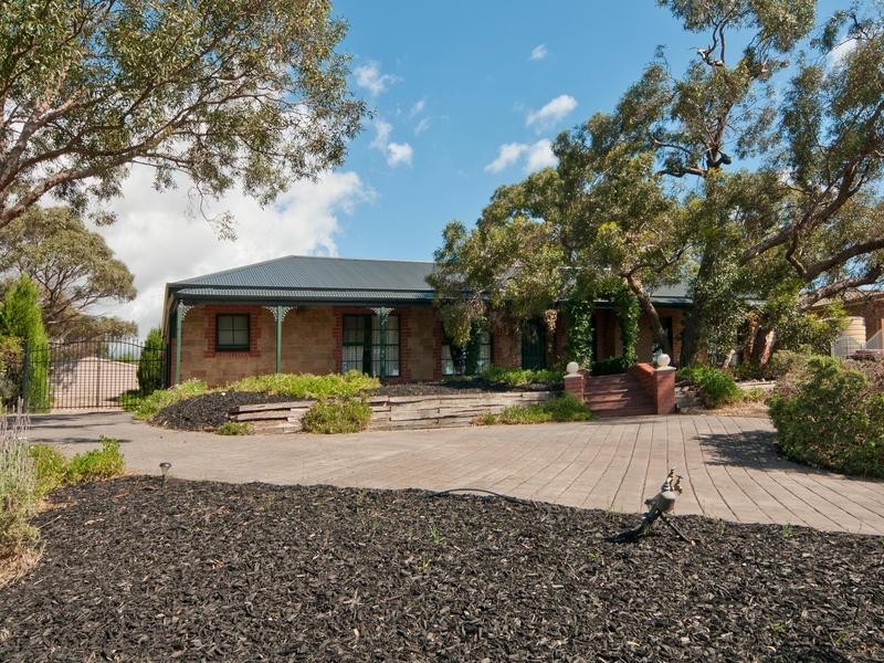 25 Coomurra Drive, Salisbury Heights SA 5109