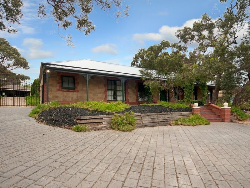 25 Coomurra Drive, Salisbury Heights SA 5109