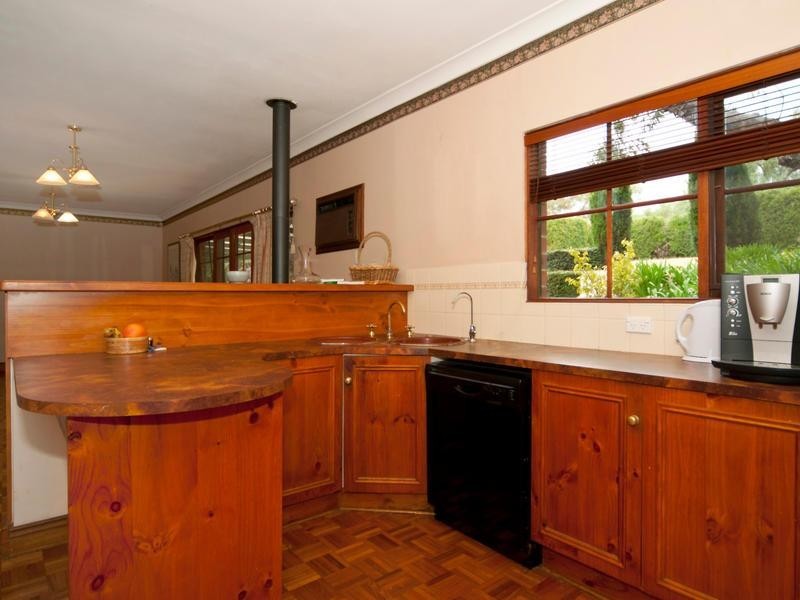 25 Coomurra Drive, Salisbury Heights SA 5109