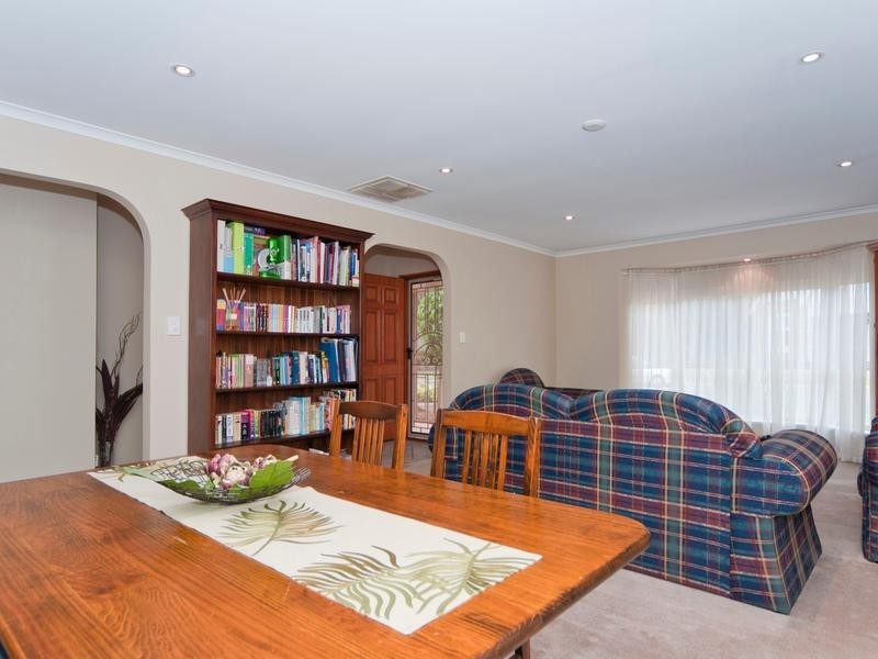 13 Homestead Place, Parafield Gardens SA 5107