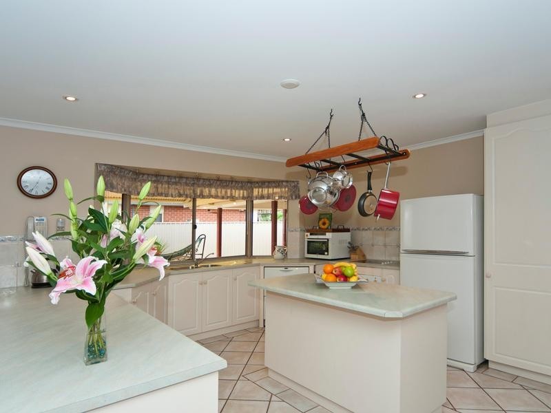 13 Homestead Place, Parafield Gardens SA 5107