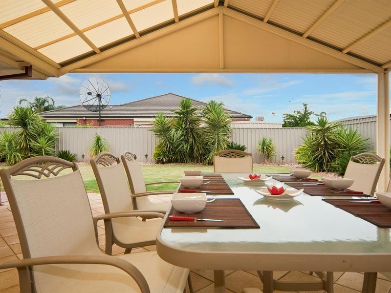 13 Homestead Place, Parafield Gardens SA 5107