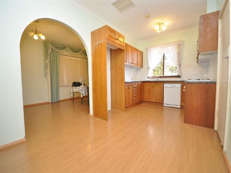 24 Coppleridge Drive, Elizabeth Vale SA 5112