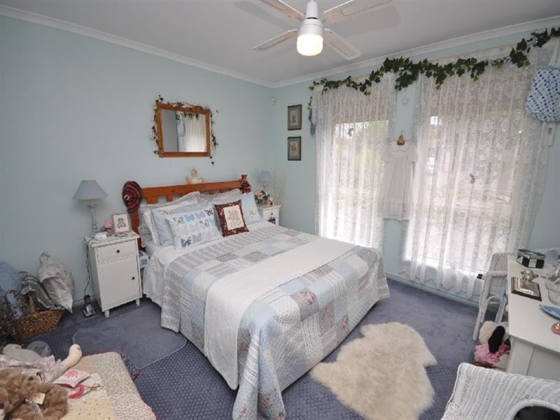 15 Amisfield Crescent, Greenwith SA 5125