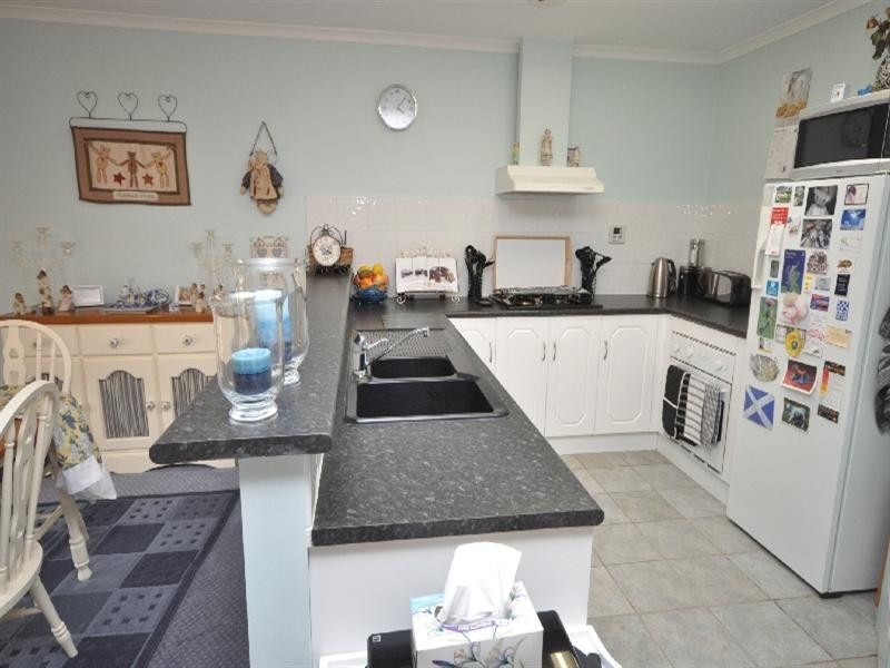 15 Amisfield Crescent, Greenwith SA 5125