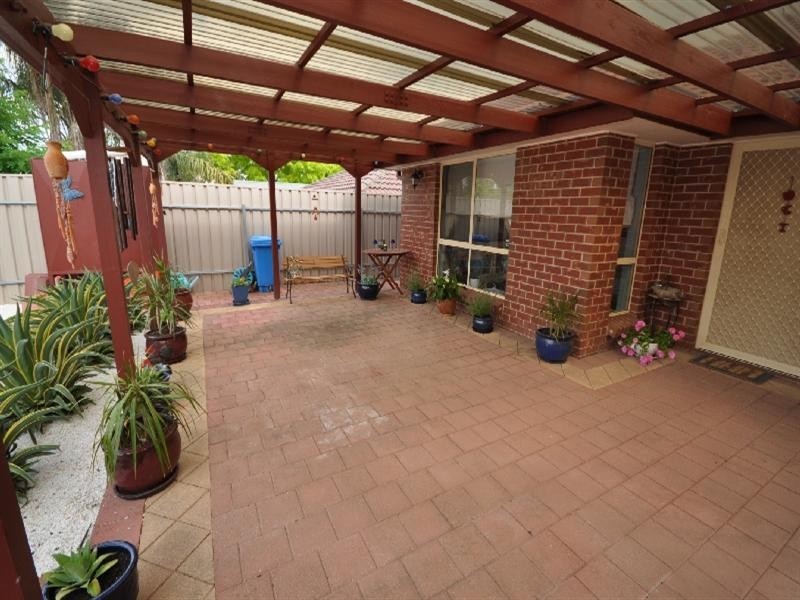 15 Amisfield Crescent, Greenwith SA 5125