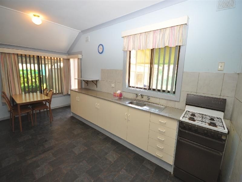 25 Dockett Road, Elizabeth Downs SA 5113