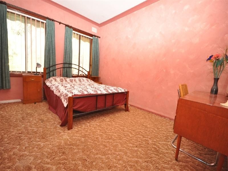 25 Dockett Road, Elizabeth Downs SA 5113