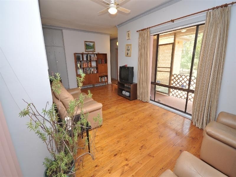 25 Dockett Road, Elizabeth Downs SA 5113