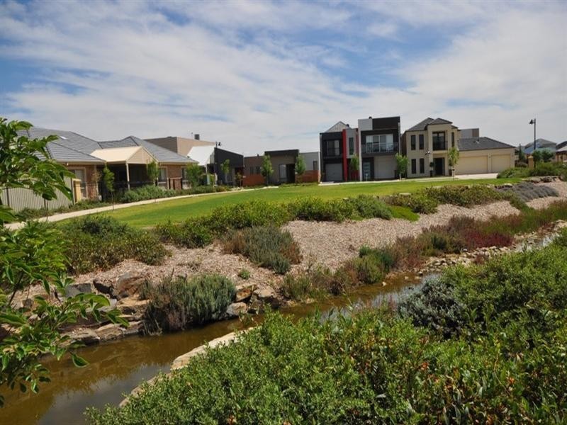 43 Hindmarsh Circuit, Mawson Lakes SA 5095