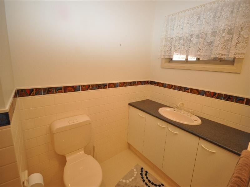 8 Honeysuckle Drive, Hillbank SA 5112