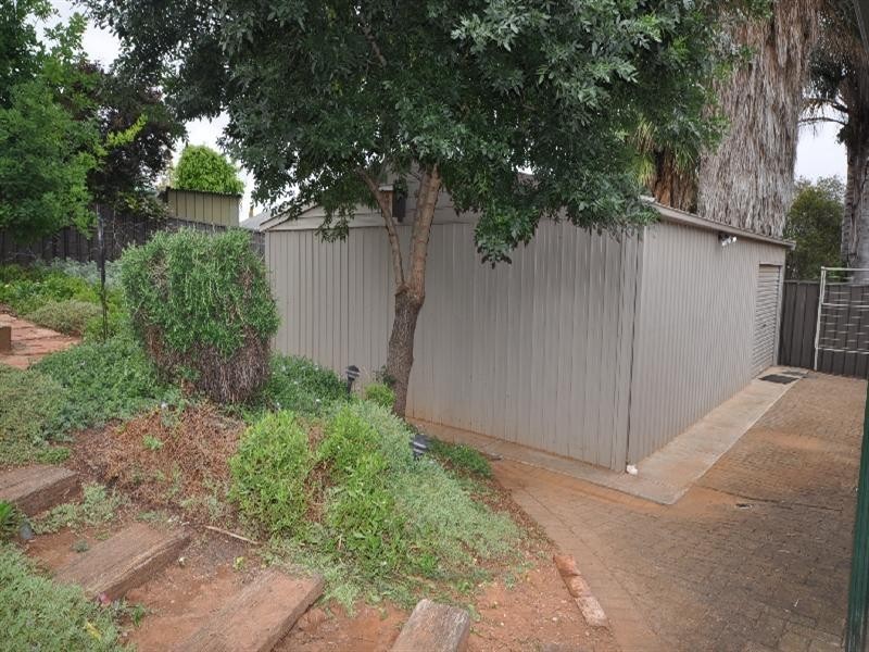 8 Honeysuckle Drive, Hillbank SA 5112