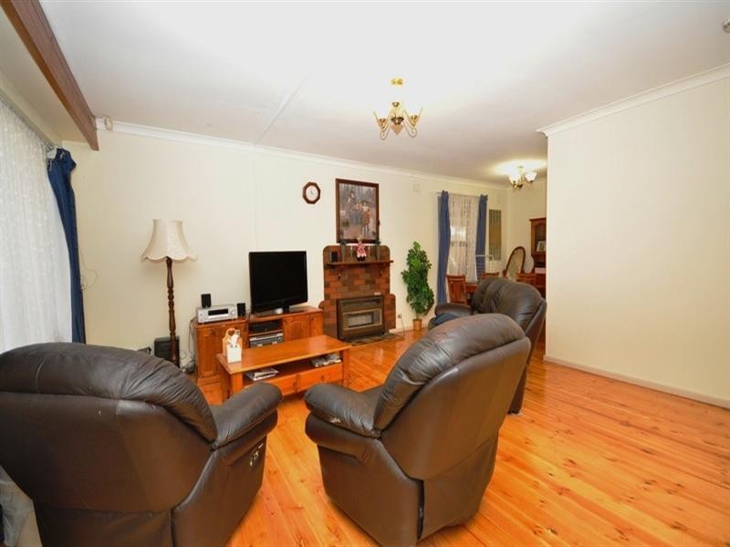 215 Midway Road, Elizabeth Downs SA 5113