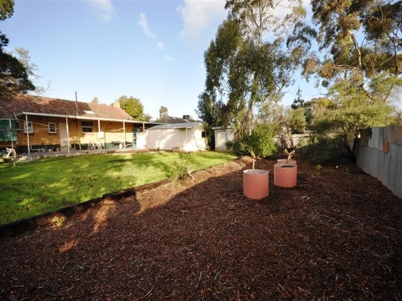 215 Midway Road, Elizabeth Downs SA 5113