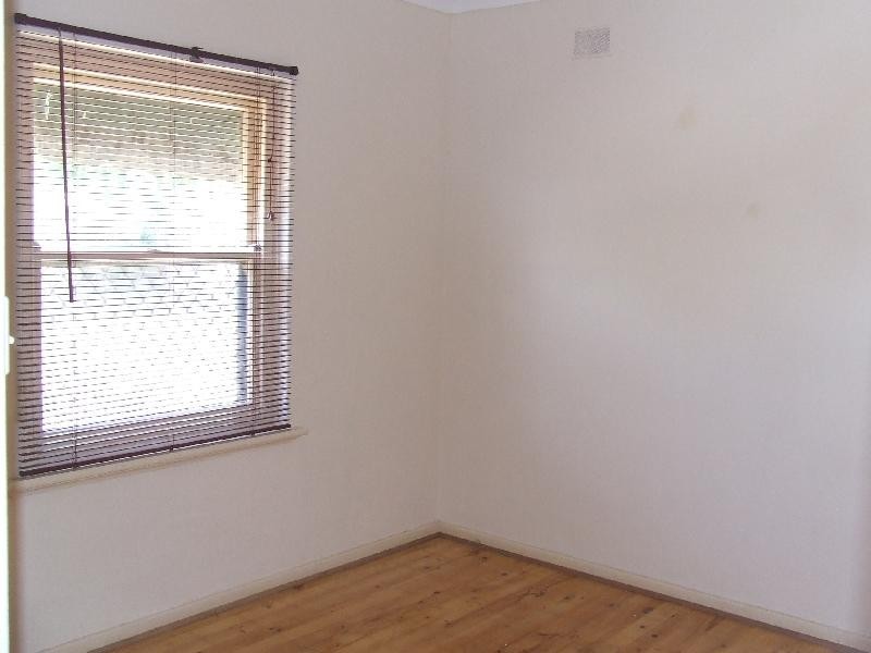 27 Shillabeer Road, Elizabeth Park SA 5113