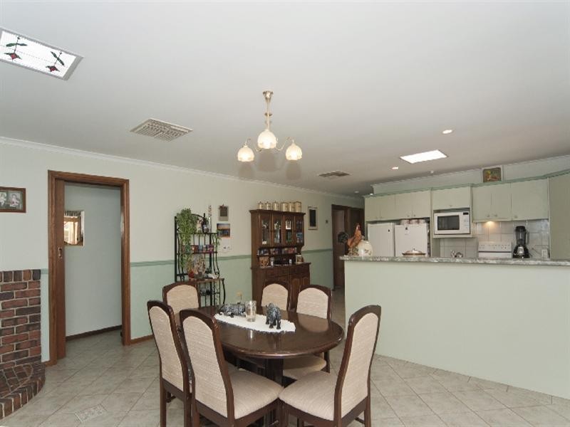 12 Jestina Court, Evanston SA 5116