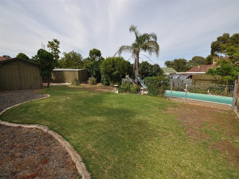77 Northampton Crescent, Elizabeth East SA 5112