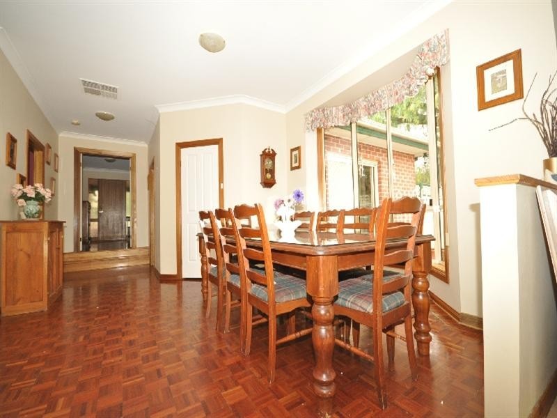 10 Edward Street, Willaston SA 5118