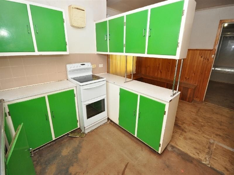 6 Osmond Street, Elizabeth Downs SA 5113