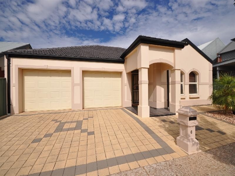 6 Maple Circuit, Mawson Lakes SA 5095