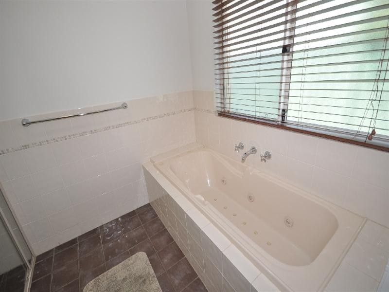 6 Maple Circuit, Mawson Lakes SA 5095