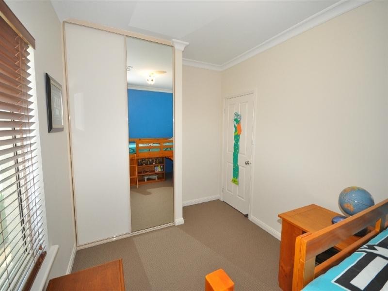 6 Maple Circuit, Mawson Lakes SA 5095