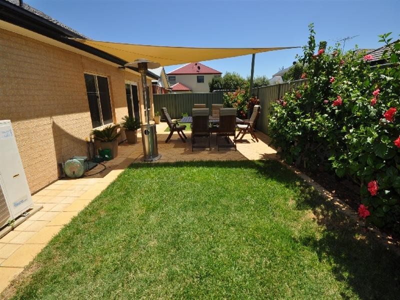 6 Maple Circuit, Mawson Lakes SA 5095