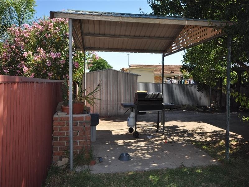 18 Douglas Street, Elizabeth Downs SA 5113