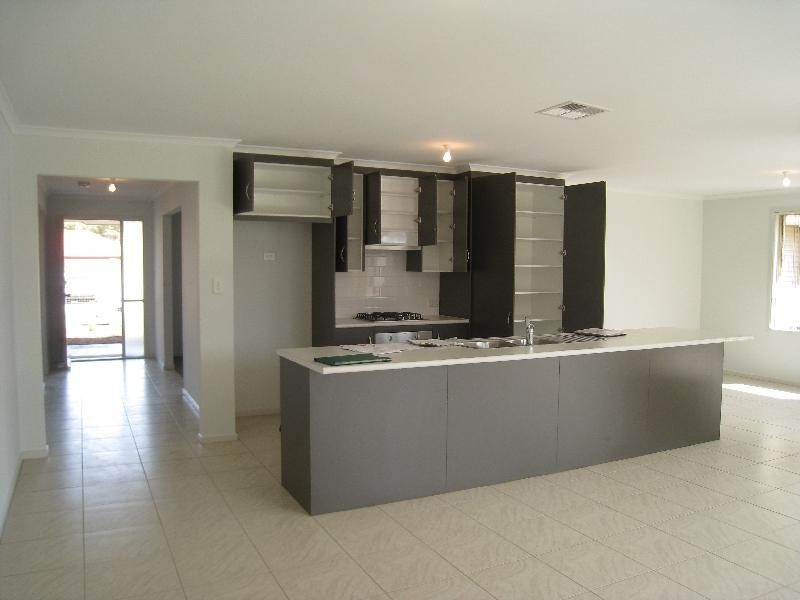 55 Strathaird Boulevard, Smithfield SA 5114