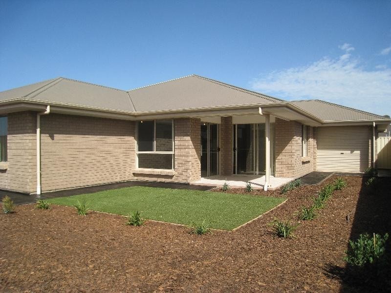 55 Strathaird Boulevard, Smithfield SA 5114