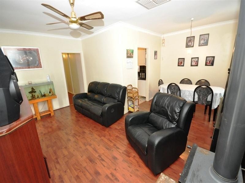 49 Hanson Road, Elizabeth Downs SA 5113